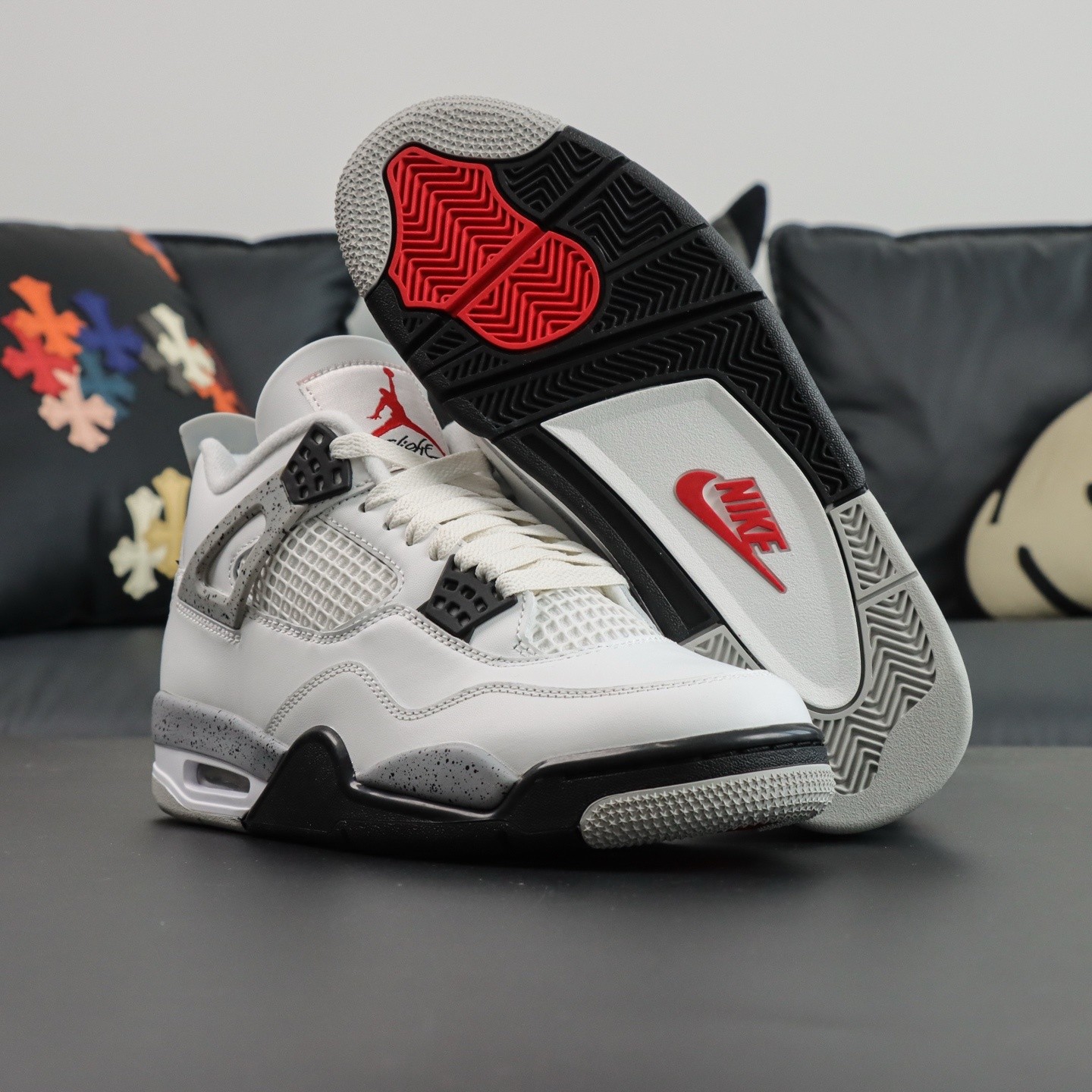 Jordan 4 “White Cement” Men’s Retro Basketball Shoes Mid Top