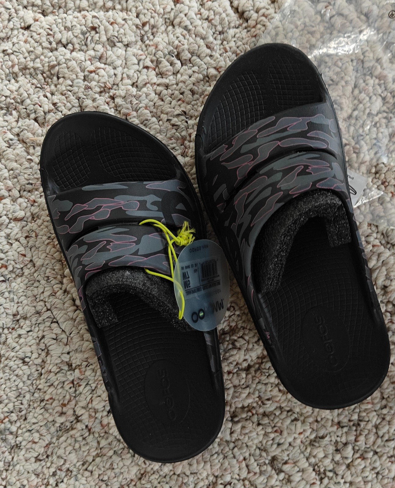 OOFOS OOahh Sport Unisex Slide Black Camo US Men’s 4 Women’s 6 – EU 37
